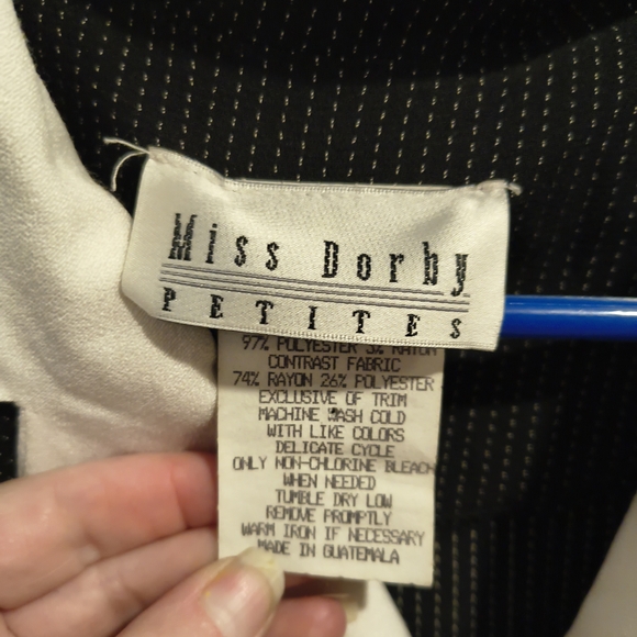 Elegant Black Pinstripe Long Sleeve Dress - Picture 2 of 6